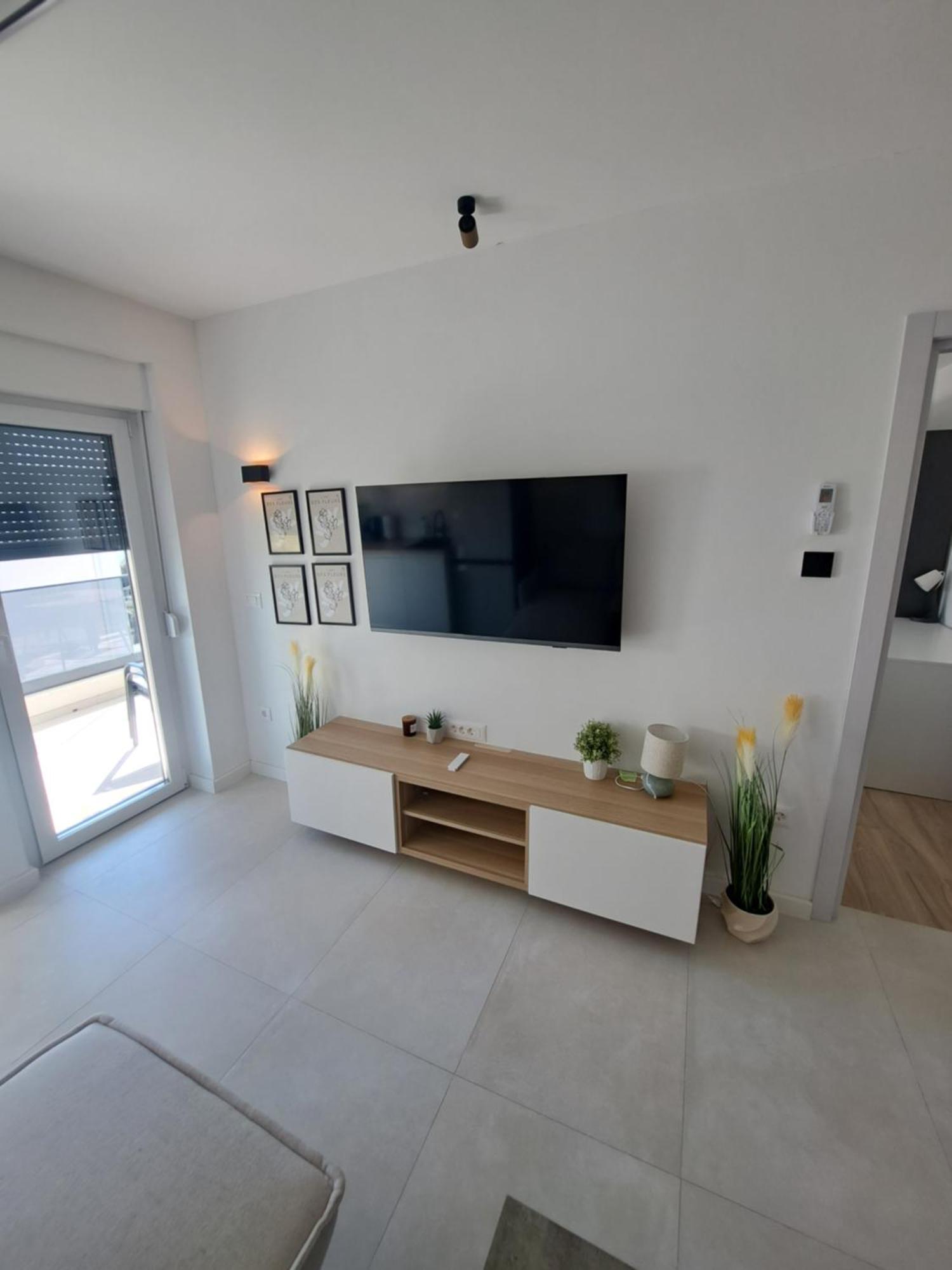 M&M Luxury Apartments Petrcane Exterior photo
